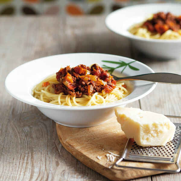 Spaghetti bolognese mit Räucherspeck Rezept | Küchengötter Spaghetti bolognese mit Räucherspeck Rezept | Küchengötter