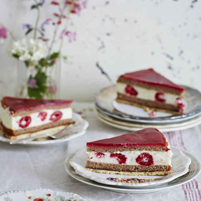 Himbeer-Frischkäse-Torte Rezept | Küchengötter Himbeer-Frischkäse-Torte Rezept | Küchengötter