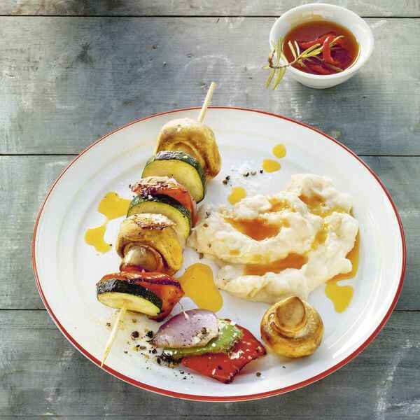 Grillkäse vom Spieß Rezept | Küchengötter Grillkäse vom Spieß Rezept | Küchengötter