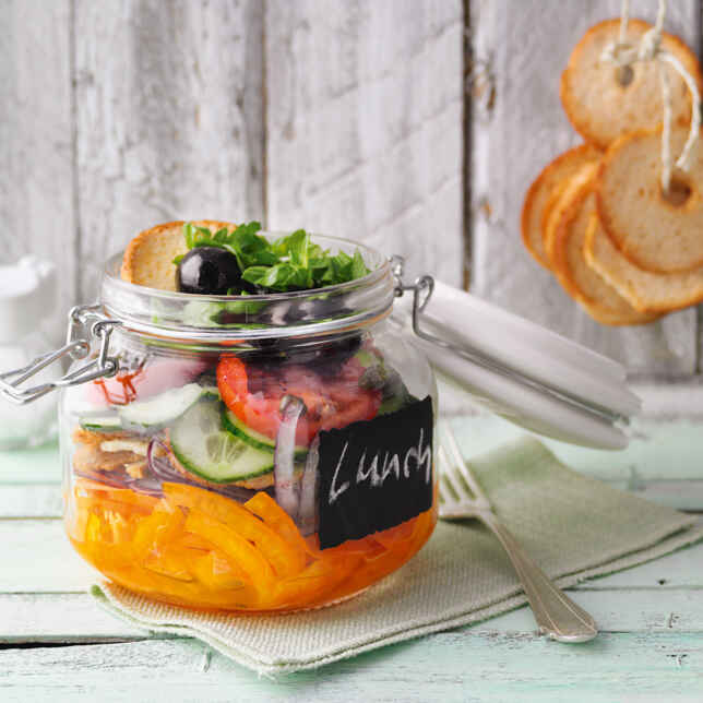 Brotsalat mit Radieschen Rezept | Küchengötter