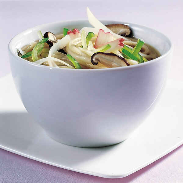 Buchweizen-Nudeln mit Sesamspinat Rezept | Küchengötter Buchweizen-Nudeln mit Sesamspinat Rezept | Küchengötter