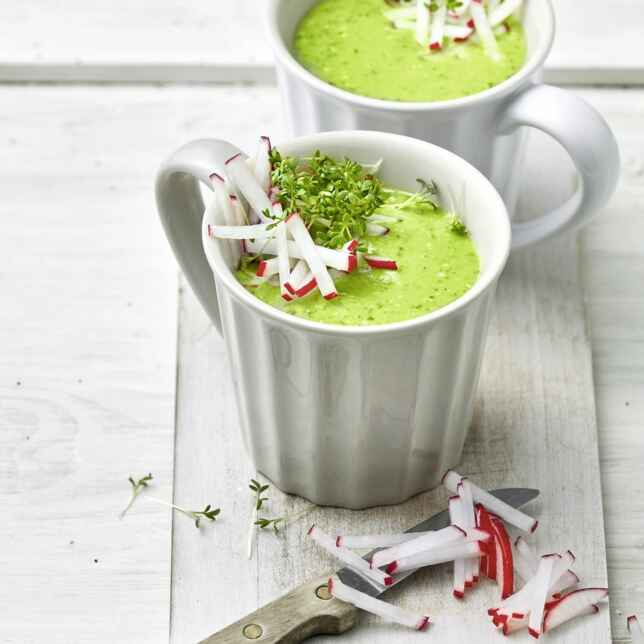 Kräutersuppe mit Shrimps Rezept (Low Carb) | Küchengötter Kräutersuppe mit Shrimps Rezept (Low Carb) | Küchengötter