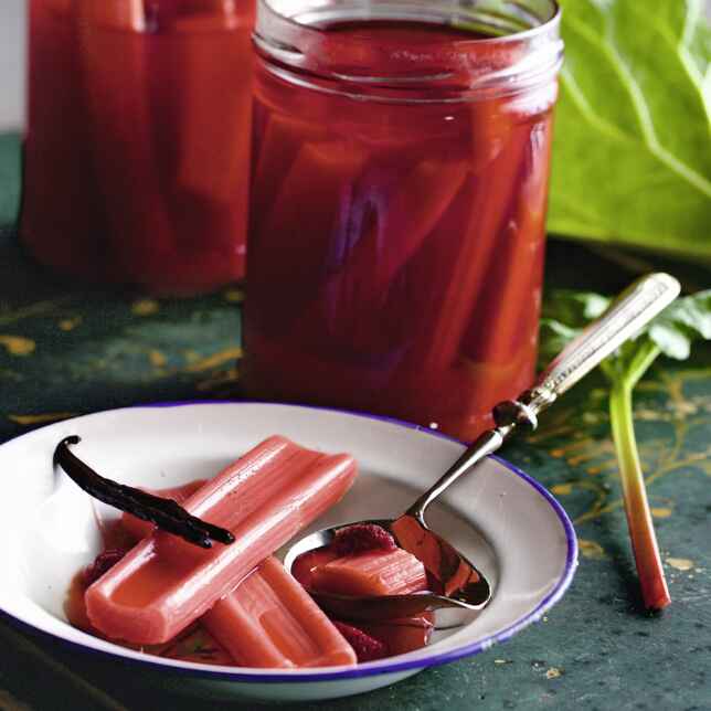 Himbeer-Rhabarberkompott aus dem Ofen Rezept | Küchengötter Himbeer-Rhabarberkompott aus dem Ofen Rezept | Küchengötter