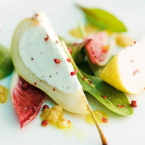 Fenchel-Birnen-Salat mit Ziegenfrischkäse-Dressing Rezept | Küchengötter Fenchel-Birnen-Salat mit Ziegenfrischkäse-Dressing Rezept | Küchengötter