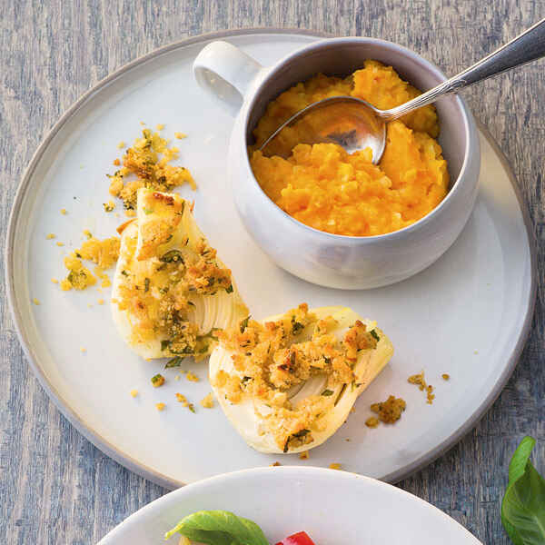 Kartoffeln mit Fenchel-Zaziki Rezept | Küchengötter Kartoffeln mit Fenchel-Zaziki Rezept | Küchengötter