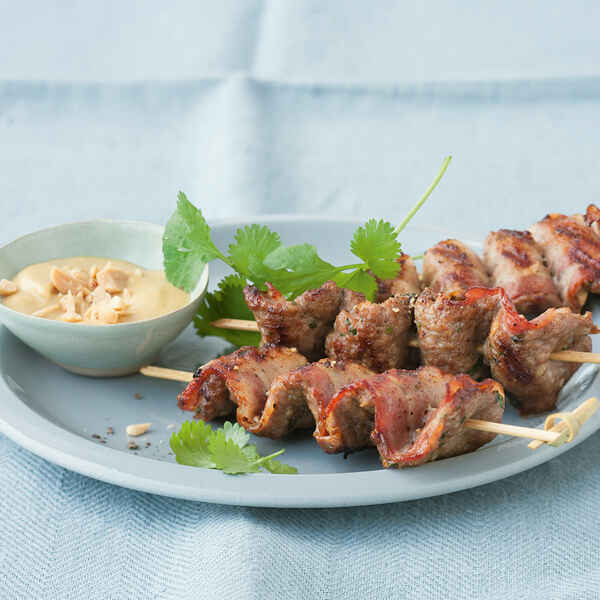 Lammhack-Kebab mit Joghurtsauce Rezept | Küchengötter Lammhack-Kebab mit Joghurtsauce Rezept | Küchengötter