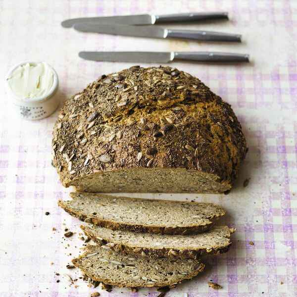 Veganes Möhren-Walnuss-Brot Rezept | Küchengötter