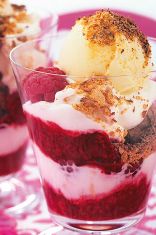 Himbeer-Eisbecher Himbeer-Eisbecher