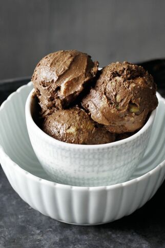Avocado-Schoko-Eiscreme Avocado-Schoko-Eiscreme