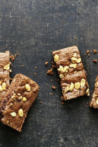 Fudge-Brownies frisch aus dem Ofen Fudge-Brownies frisch aus dem Ofen