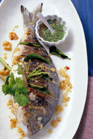 Doraden mit Zitronengras, Ingwer und Chili Doraden mit Zitronengras, Ingwer und Chili