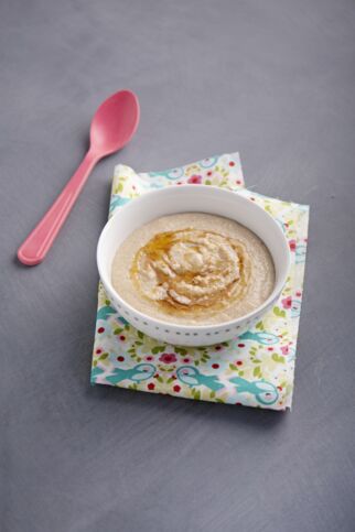 Haselnuss-Griessbrei Haselnuss-Griessbrei