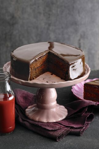 Schokoladentorte mit Blutorangensaft Schokoladentorte mit Blutorangensaft