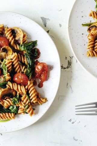 One-Pot-Pasta mit Pilzen und Spinat One-Pot-Pasta mit Pilzen und Spinat