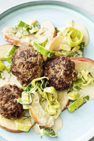 Puten-Frikadellen-Apfel-Lauch-Sauce Puten-Frikadellen-Apfel-Lauch-Sauce