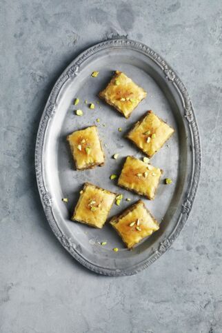 Nuss-Baklava mit Feigen Nuss-Baklava mit Feigen