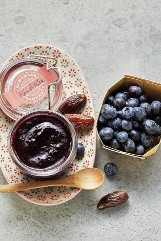 Heidelbeer-Dattel-Konfitüre Heidelbeer-Dattel-Konfitüre