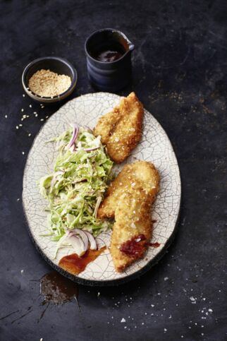 Hähnchenschnitzel mit Krautsalat Hähnchenschnitzel mit Krautsalat