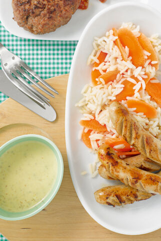 Bratwürste mit Senfsauce Bratwürste mit Senfsauce
