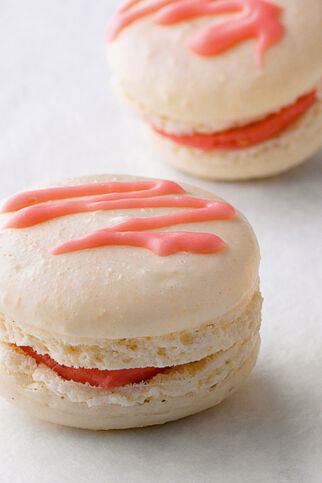 Himbeer-Macarons