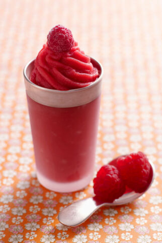 Himbeersorbet mit Champagner Himbeersorbet mit Champagner