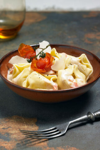 Tortellini mit Knoblauchsahne