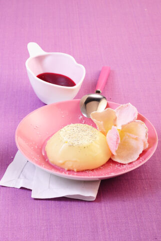 Rosenblüten-Panna-cotta Rosenblüten-Panna-cotta