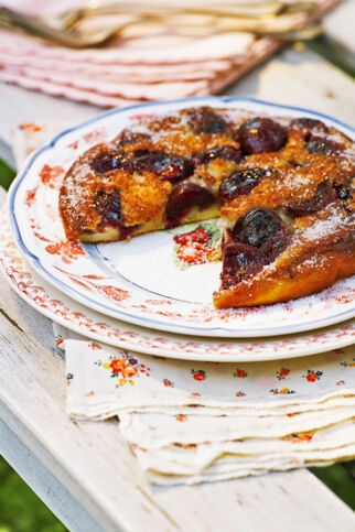 Pfannkuchen mit Süßkirschen Pfannkuchen mit Süßkirschen