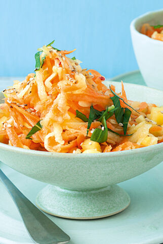 Möhrensalat mit Ananas Möhrensalat mit Ananas