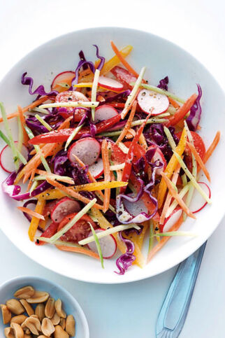 Bunte Rohkost mit Limetten-Kokos-Dressing Bunte Rohkost mit Limetten-Kokos-Dressing