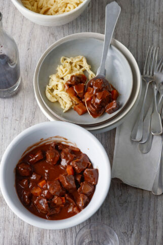 Rehragout mit Spätzle Rehragout mit Spätzle