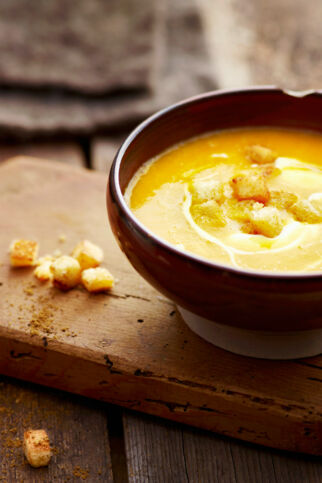 Kürbissuppe mit Croûtons Kürbissuppe mit Croûtons