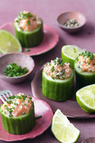 Lachstatar im Salatgurken-Cup Lachstatar im Salatgurken-Cup