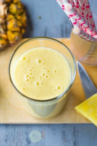 Ananas-Kokos-Smoothie Ananas-Kokos-Smoothie
