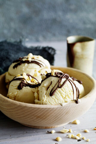 Erdnusseis mit Schokolade Erdnusseis mit Schokolade