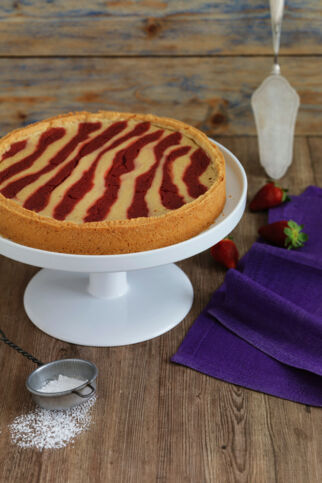 Zebra-Käsekuchen mit Erdbeeren Zebra-Käsekuchen mit Erdbeeren