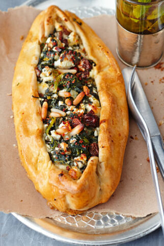 Schafskäse-Spinat-Pide Schafskäse-Spinat-Pide