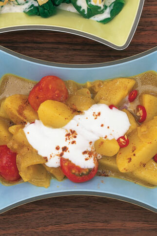 Kartoffelcurry mit Tomaten