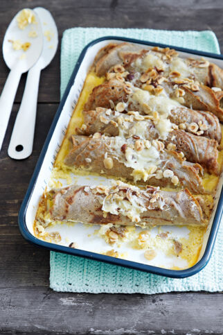 Buchweizencrespelle mit Nusskruste Buchweizencrespelle mit Nusskruste