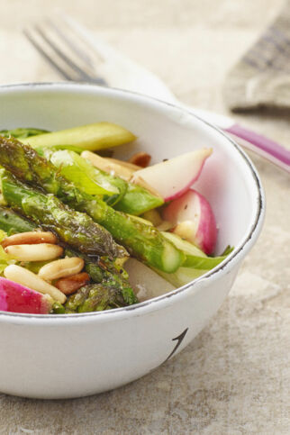 Gebratener grüner Spargel