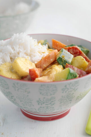 Buntes Gemüsecurry mit Banane Buntes Gemüsecurry mit Banane