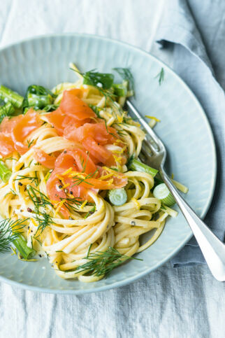 Linguine al salmone Linguine al salmone