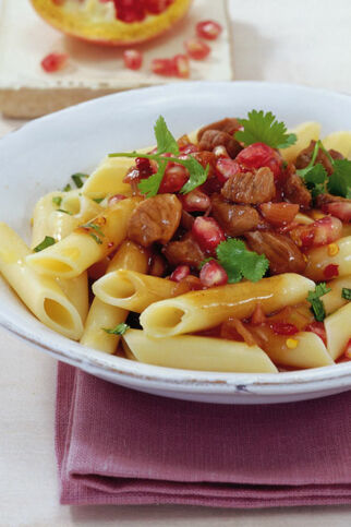 Lammragout mit Granatapfelkernen