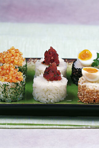 Dreierlei Sushi-Canapés Dreierlei Sushi-Canapés