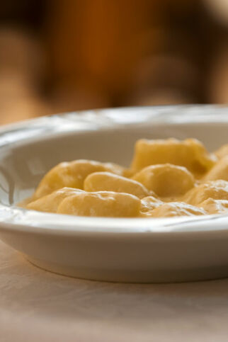 Kartoffelgnocchi mit Käsesauce Kartoffelgnocchi mit Käsesauce