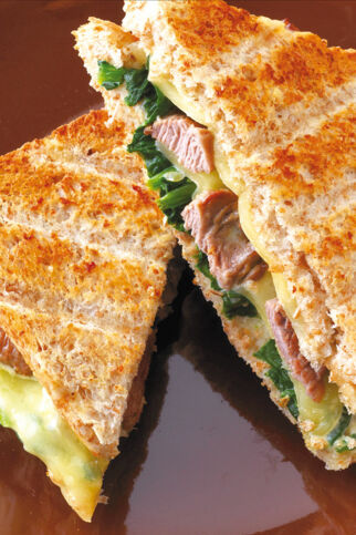 Spinat-Toast mit Lammfilet Spinat-Toast mit Lammfilet