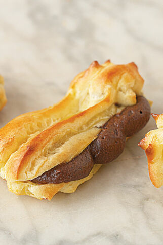 Eclairs mit Schoko-Kaffee-Creme