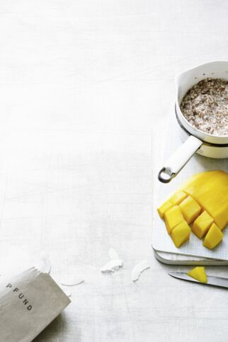 Paleo-Porridge mit Mango Paleo-Porridge mit Mango