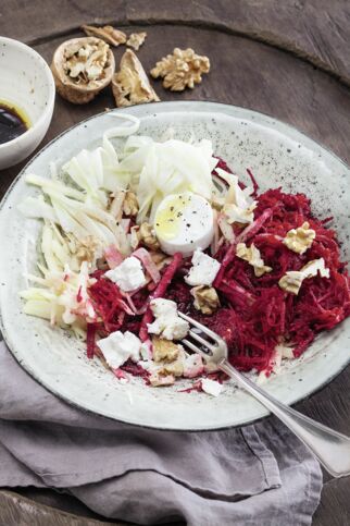Rote-Bete-Rohkost mit Fenchel Rote-Bete-Rohkost mit Fenchel