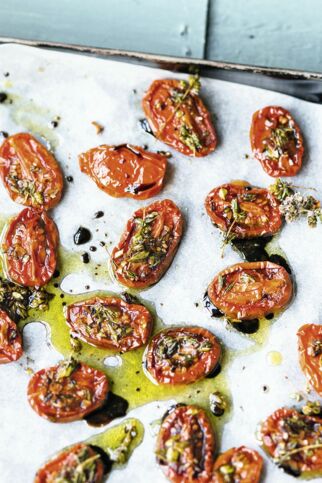 Halbgetrocknete Tomaten Halbgetrocknete Tomaten